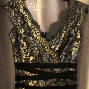 Tadashi Shoji size 4 gold & black cocktail dress